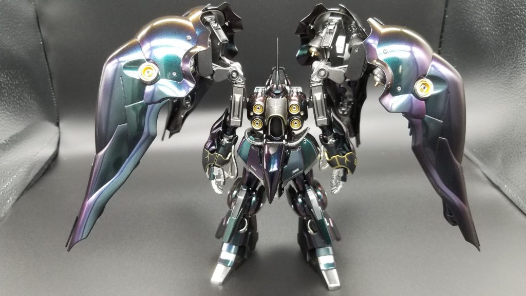 動力パイプはメタルパーツです。フレームはプレミアムミラークロームで塗装しました。