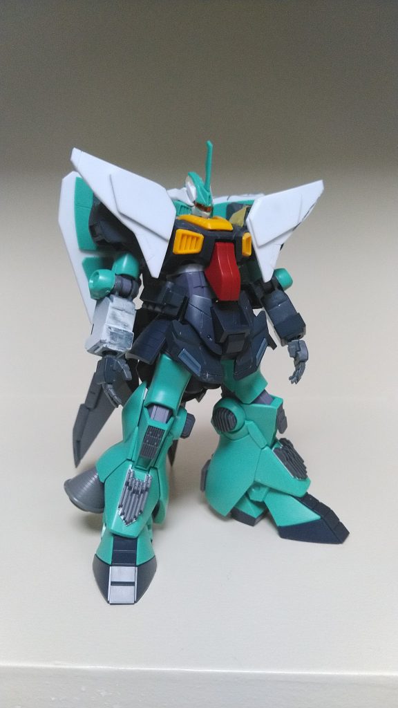 なんとなくいろいろいじってたらミノフスキーフライトユニットつきはじめてここから何かが変わり始めましたね。