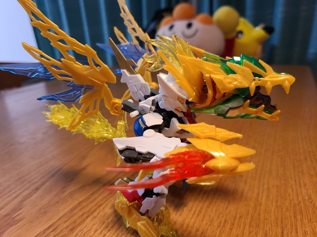 製作工程ではないですが、しっぽはメイスで表現しました。