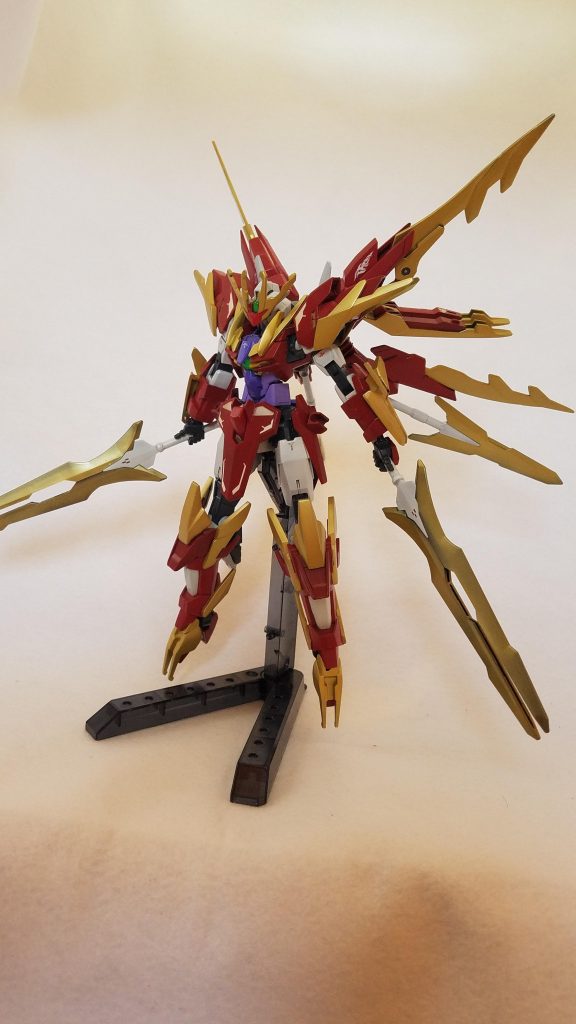 メインウェポンは腰の二本の剣〖炎帝〗と羽の二本の槍〖雷帝〗です