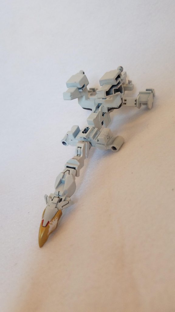 オマケアーマーを外した状態ですまるで鳥の骨www