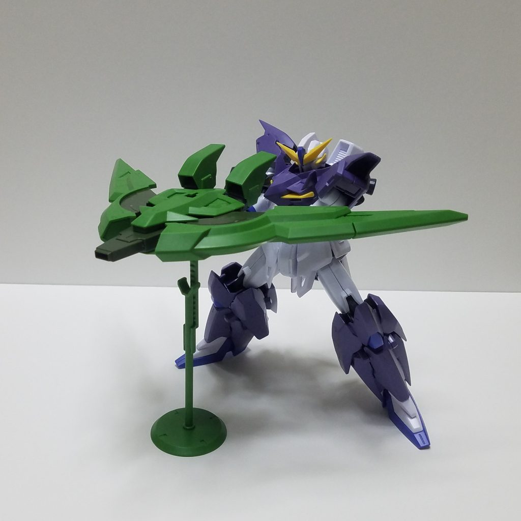 ボウガンモード本当はソードモードで構えたかっんですが、テルティウムの緩い関節のせいで諦めました…チョイス間違えたかな(汗)