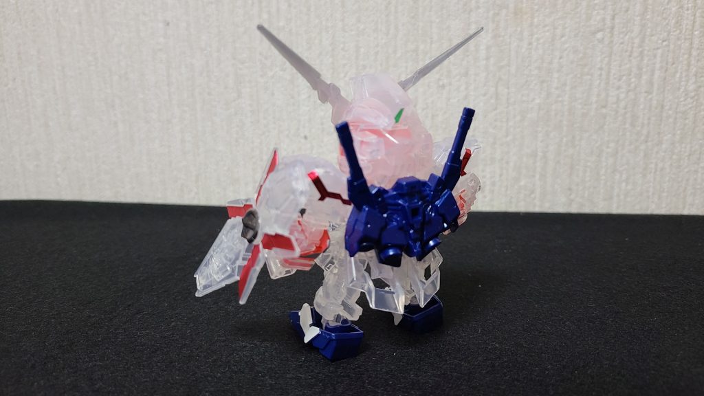 斜め後ろから。