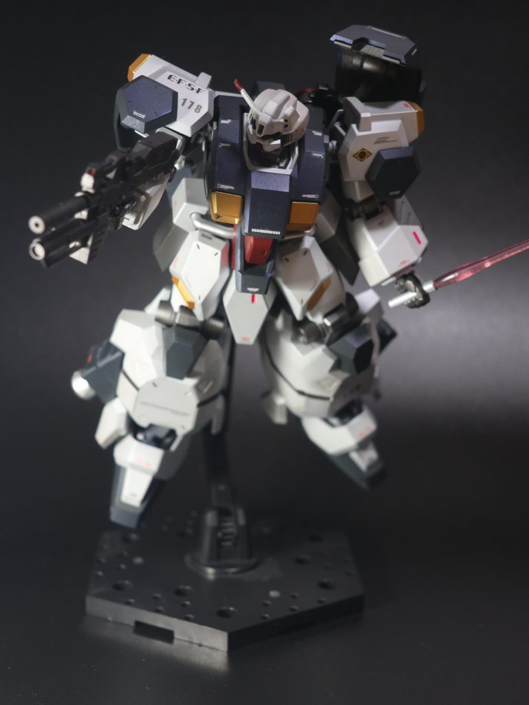 高機動戦闘装備巨体を大量の追加バーニアで飛ばすどこかのアフターコロニーで聞いたようなコンセプト　ライフルは取り回し重視に変更