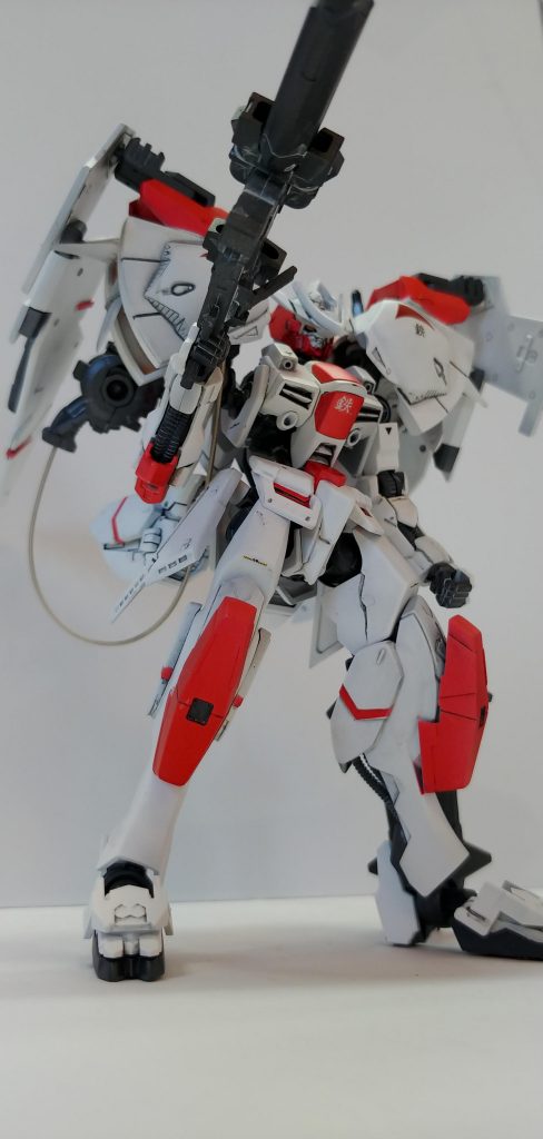 数多のガンダムを葬り去りあまりの力から徹底的に破壊されてしまった。