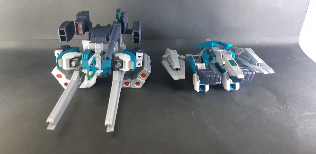 ヴィートルーウェポンズのパーツをボマーの機首にしました。この部分は他のアーマーであまり使ってなかったので、他のアーマーも一応運搬できるという設定。