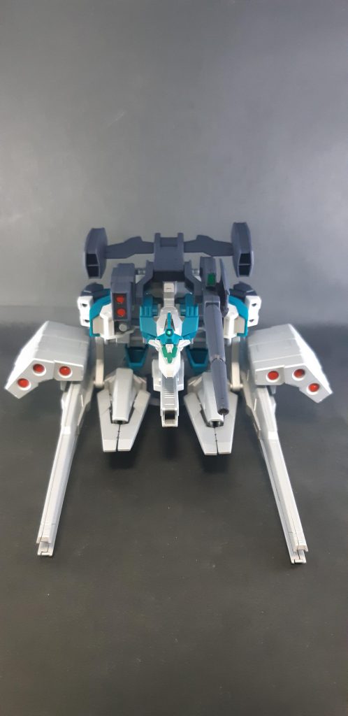 合体して、この状態がコアハンガー・G(ヴィーナスアーマー・G)です。武装の接続は差し替えです。