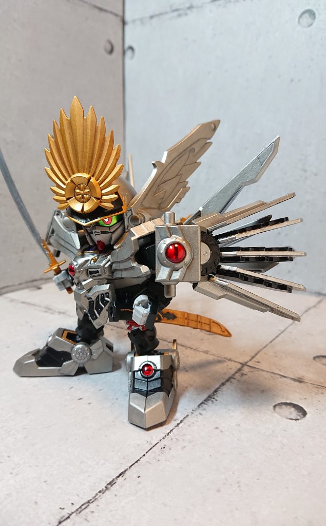 大袖のフィンを展開。