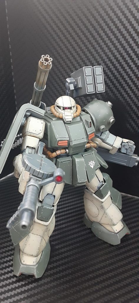 連邦製であるハイザックを扱うことに抵抗感を抱くジオン兵は多かったが、UC0096のトリントン襲撃後に撤退・敗残した残党軍にとって稼働できる僅かなMSの一機であり、なりふり構っていられない窮状がある。その後の連邦軍特殊部隊による掃討戦において、残党基地の防衛、迎撃にて出撃した記録が残されている。