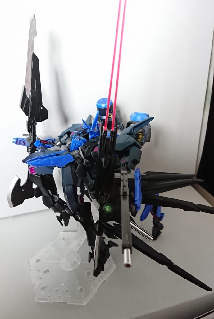 最後に、突進前の嘶き的な姿勢で。