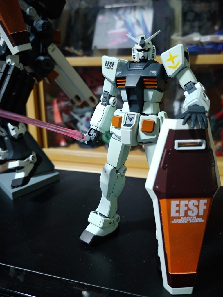 パージ後のガンダム風にしてみたりw