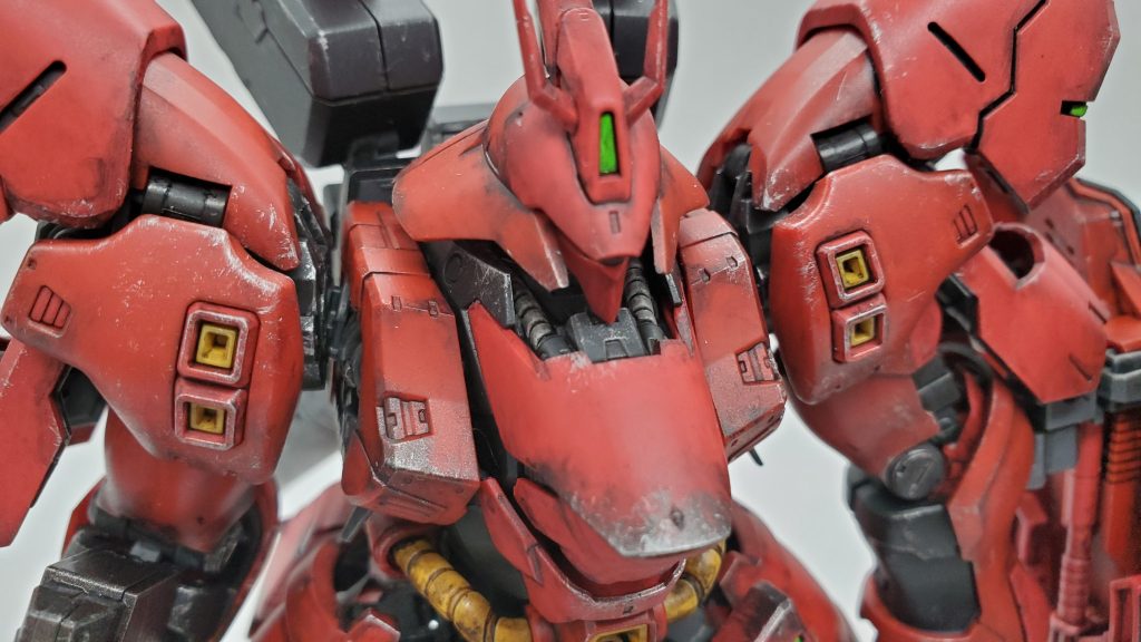 汚しはウェザリングカラーのマルチブラック、ドライブラシはクロームシルバーです。