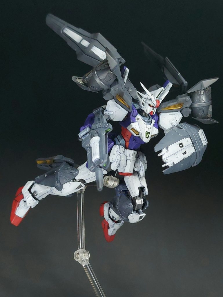 ガンダムジェミナス 01 + アサルトブースター–2枚目/制作者：Moki Plamo