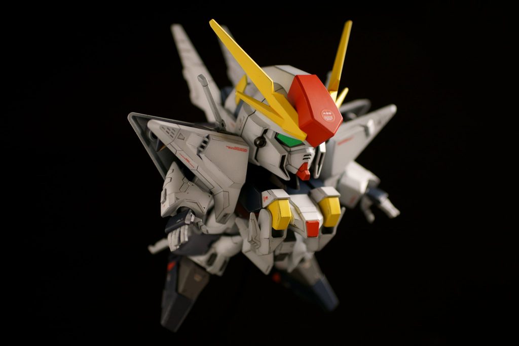 劇場版っぽいですかね?(笑実はSDクスィーガンダムそのものは3-4日程度の作業で作ったもの。でも展示会に出すならもうちょっと作り込みたいかな。後日再作成するかも。HGのクスィーの研究してからかな(笑