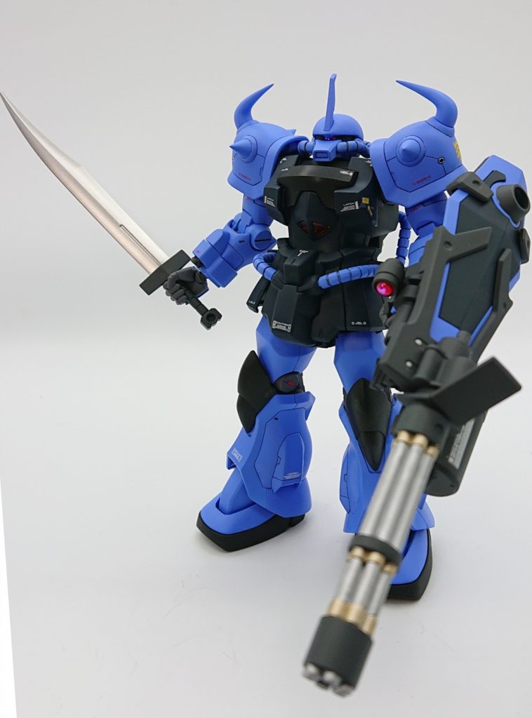 ガドリングやヒートサーベルなどはシルバー、ゴールドに細かく塗り分け