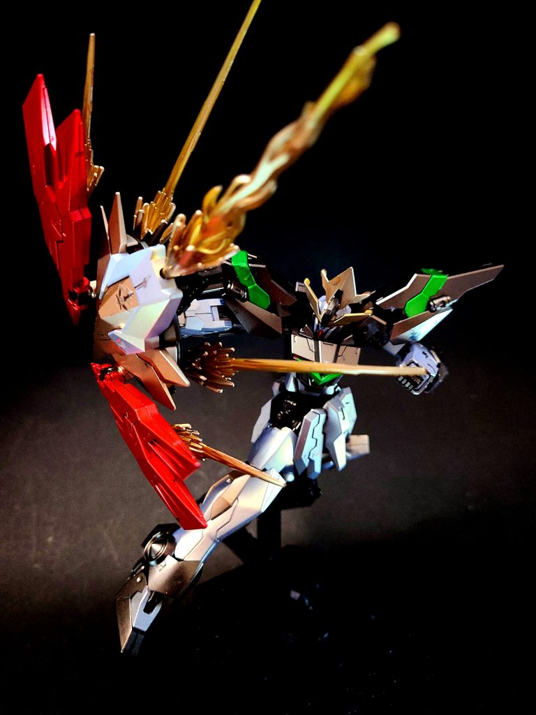 HGBD:R ガンダムイージスナイト–9枚目/制作者:鈴木 克海