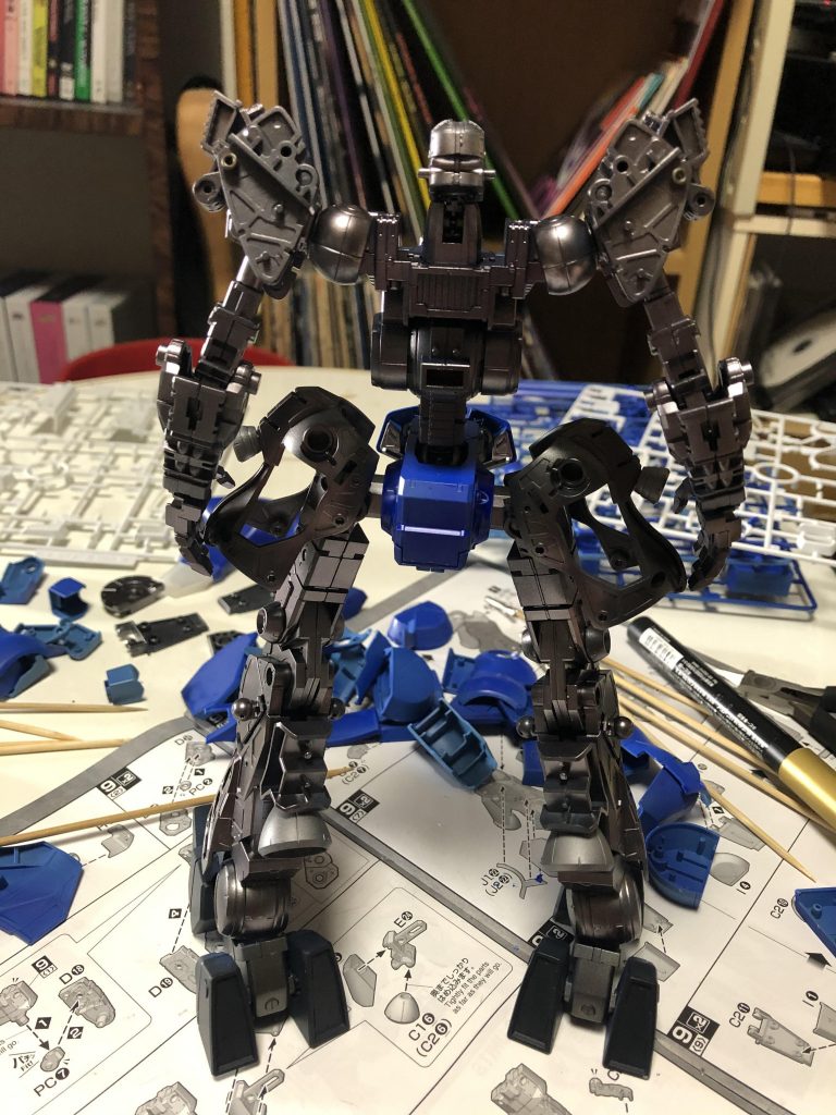 ガンダムmk-v–2枚目/制作者：@deshi_damessuka