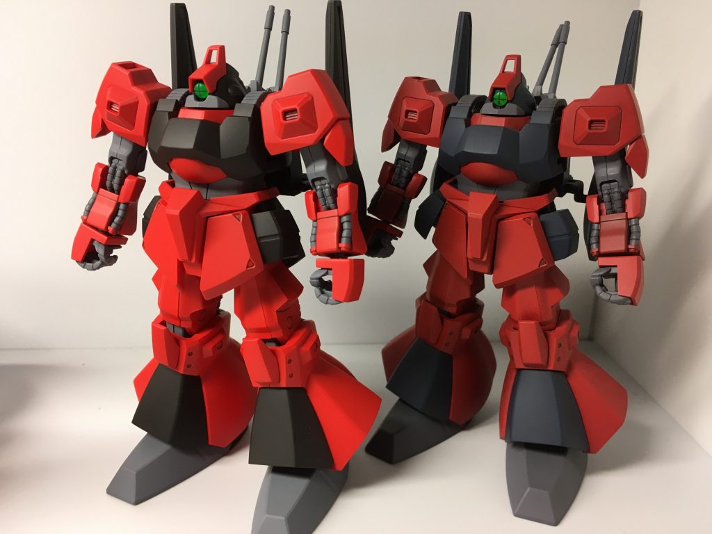 昨年ビルドガンマガンダムをベースに作ったリックディアスと比較🤔思ってたより全体の色合いに差異がありました
