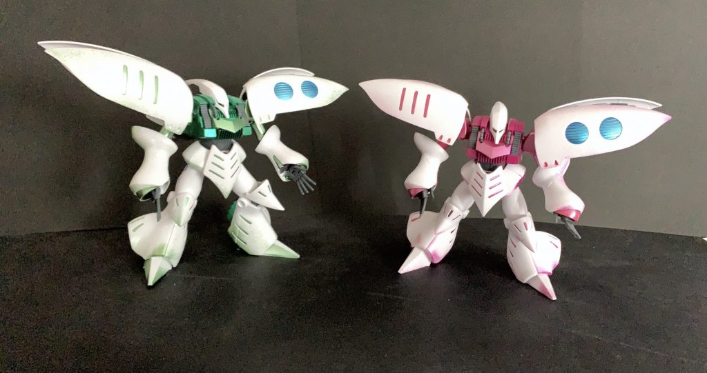 以前作っていたハマーン様のキュベレイとともに。