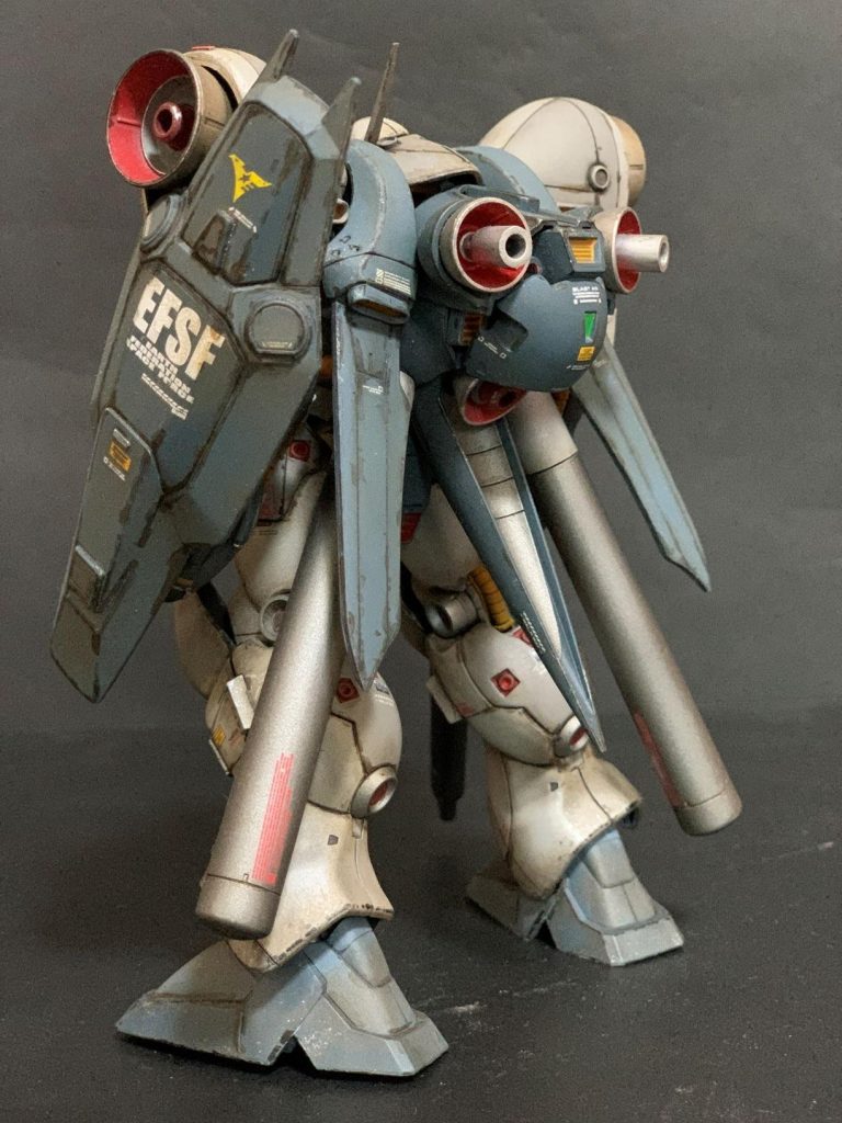 やったぜ! 無事にティターンズに配属された! エリート部隊だね!