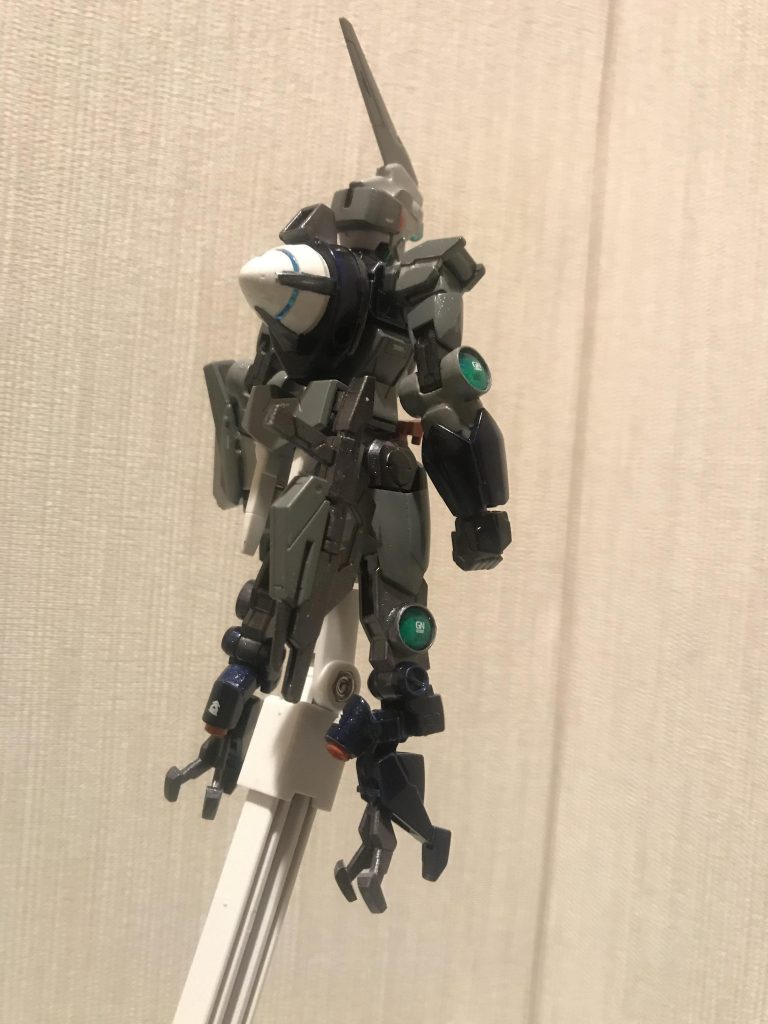 関節部にGNコンデンサーを装備。機動力と出力を大幅に向上。また、背部のコーン型GNスラスターによりどんな環境下でも機動力を発揮し、脚部の小型GNスラスターで機動力を向上させ、回避運動の一助となっている。