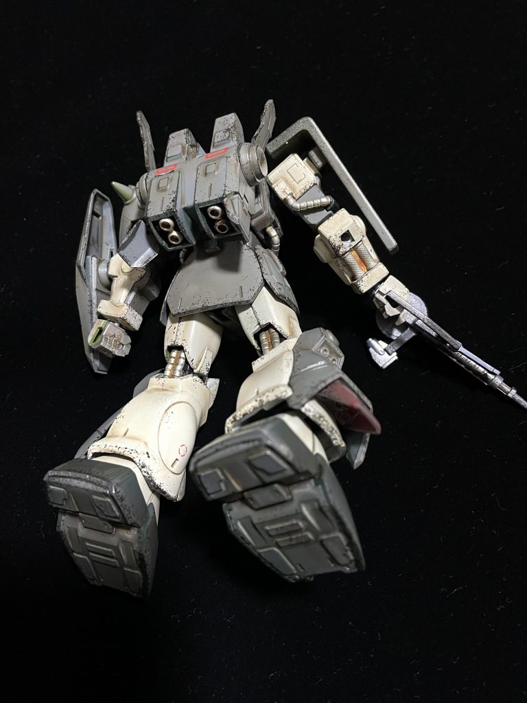 シンプルながら足裏のモールドが好き。