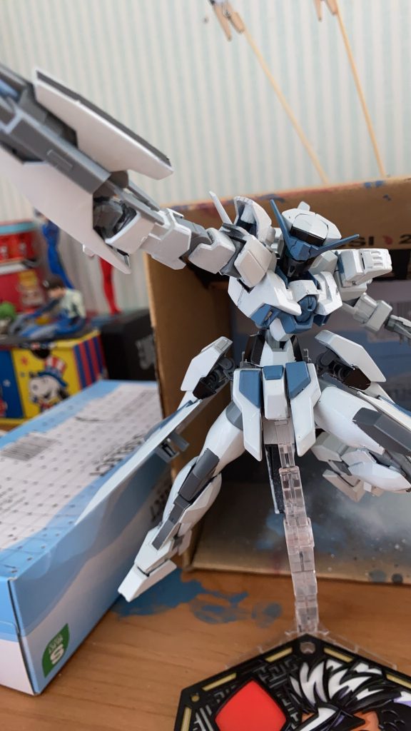 ポージングのセンスが無さすぎてww