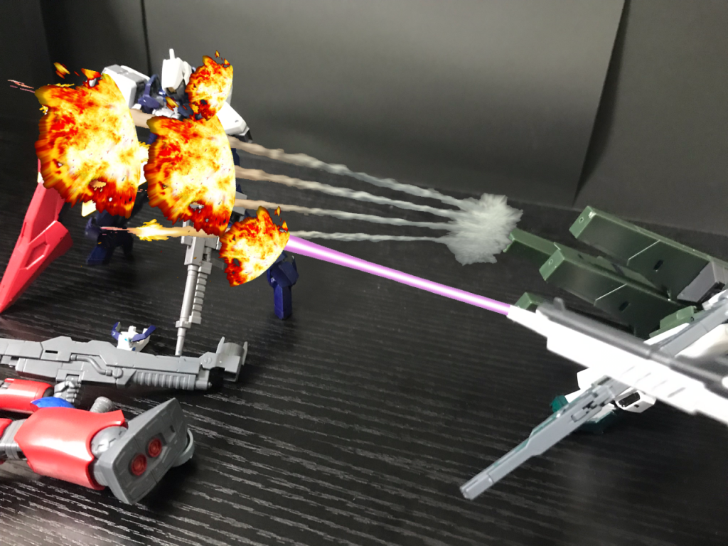 サバーニァー「この金色百やろぉッ！」？？？「ダメージ20％、ところでそれダレ？」νsガンダム「残りHP80%か…」