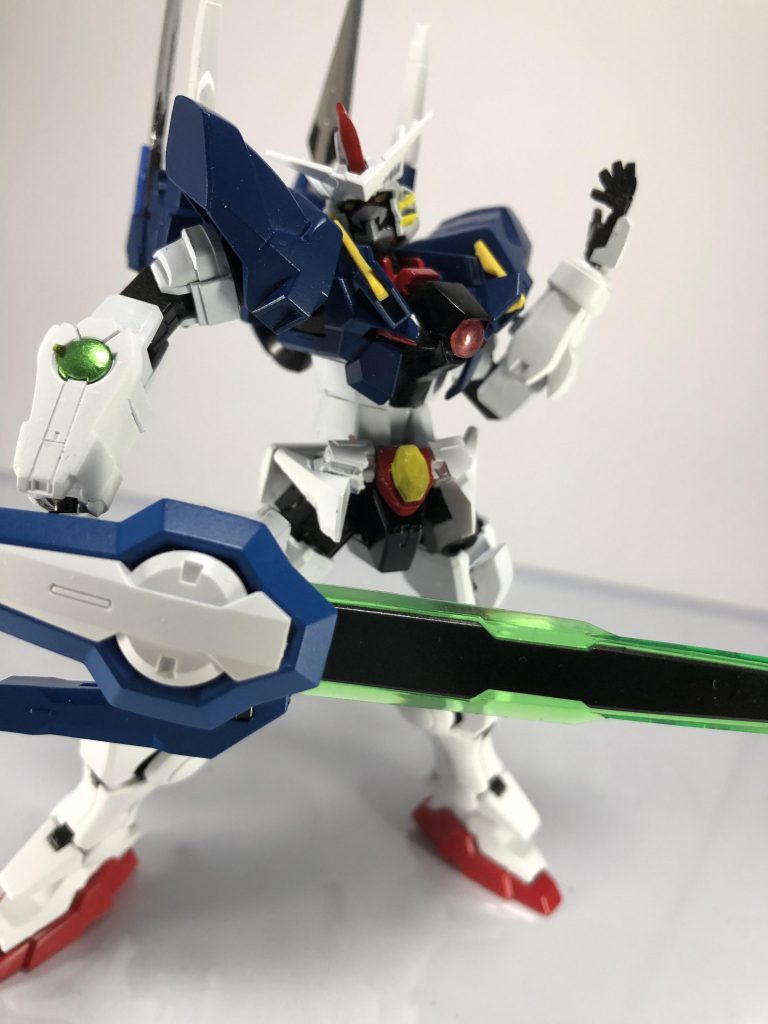 顔をかなり悪人面にしたんで悪そうなポーズがめちゃくちゃかっこよく決まります……