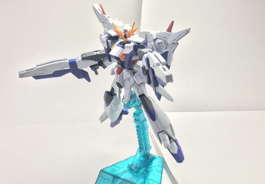 71式試製マルチプルビームデバイス。本機と厳密に関わりがある装備ではないが、既存のパワーエクステンダーをもってしてもその「対艦ビーム砲と対艦刀を両立させる」という技術の実装は不可能であったためにお蔵入りしかけていたが、「漂流技術」によってエネルギー問題が解決したため本機の装備として採用された経緯がある……という設定。