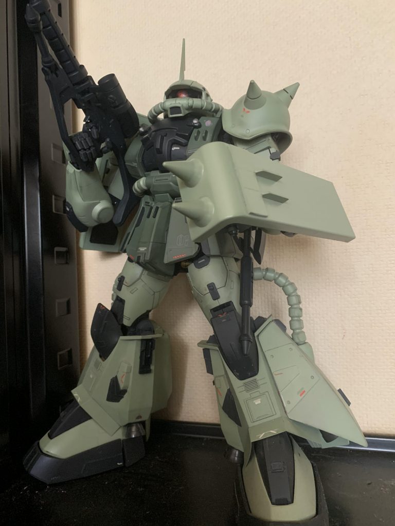 スパイクシールド