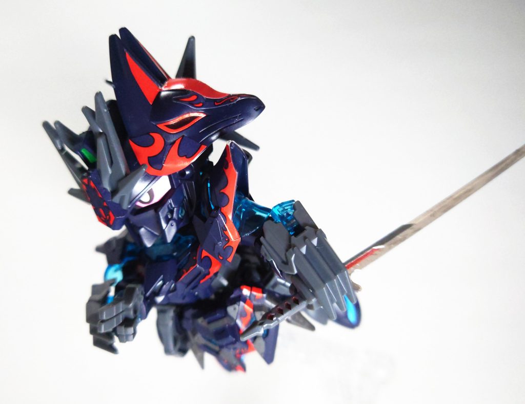 アニメ、温泉回でしたね・・・!!赤の塗り分けが恐ろしく細かったので、ヴェルデバスターの時同様シールをしっかり使いつつ、部分塗装を少しだけ施しました。今回はガンダムマーカーのみ、最後にトップコートをかけて終わりのお手軽塗装です。