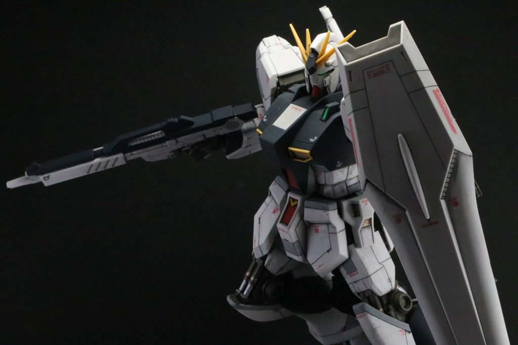 νガンダム–4枚目/制作者：でるたぃ