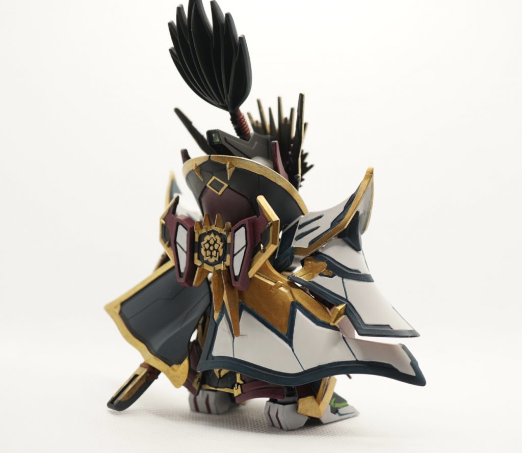 後頭部のカメラも塗装です。