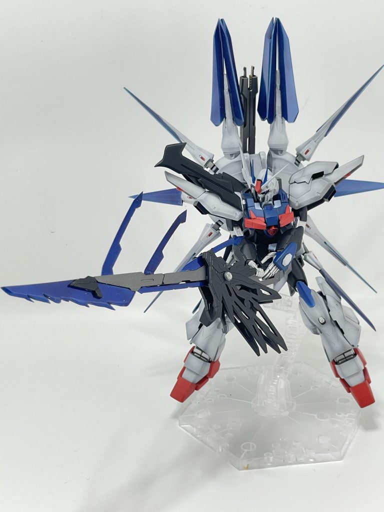 アルスエクスカリバー劇中で使用していたソードインパルスの対艦刀を模倣したもの。