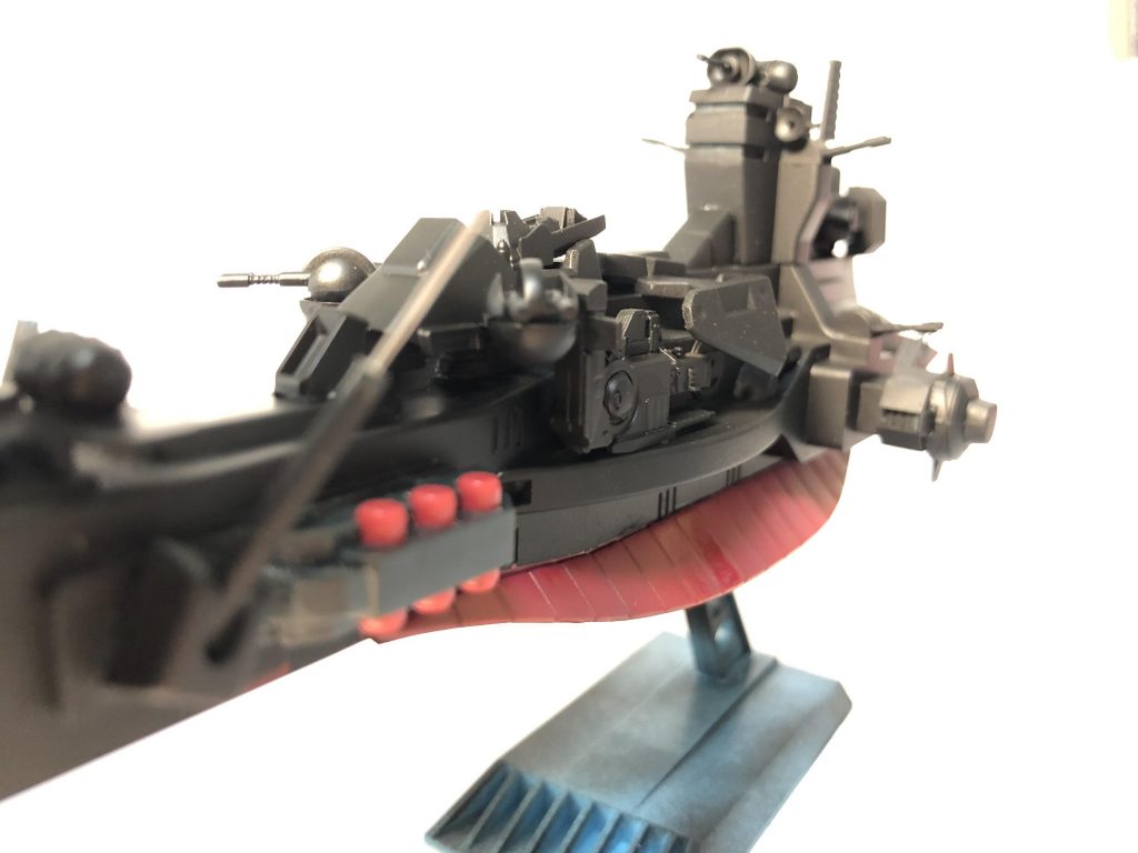 艦首方向から。