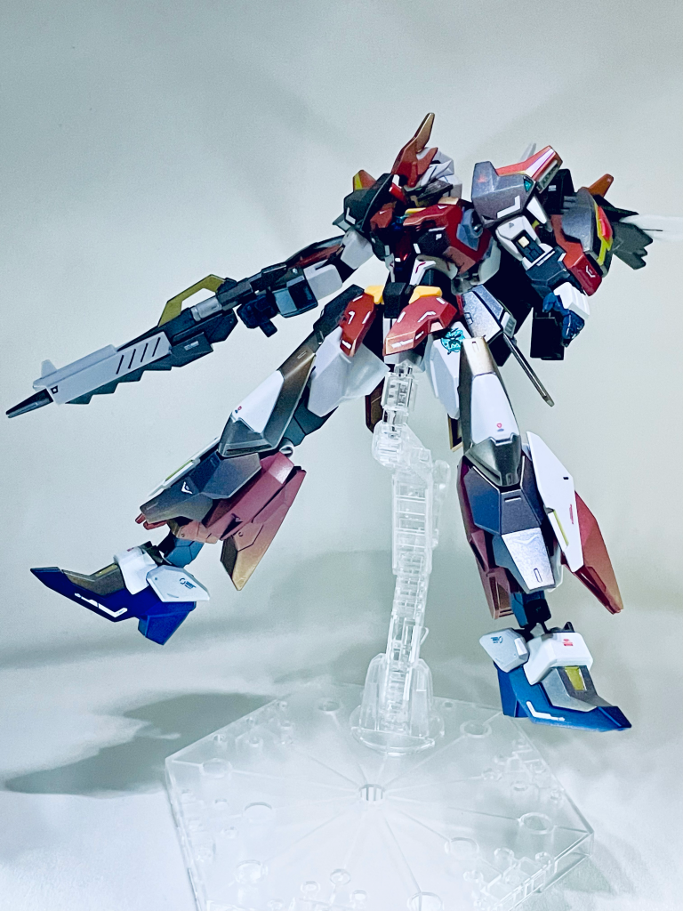 ポージング1重量感のある見た目の割に空中戦が得意そうですw