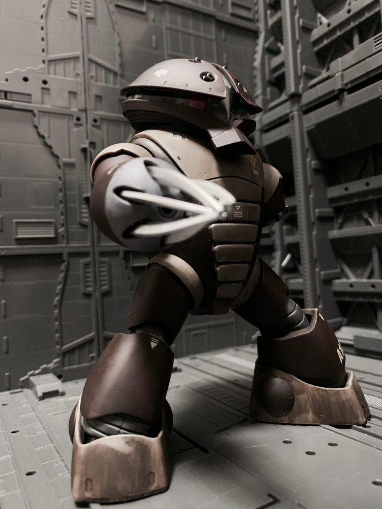 08小隊アッガイ再現用のパーツも付いています。(08小隊では右腕を損傷していましたが)