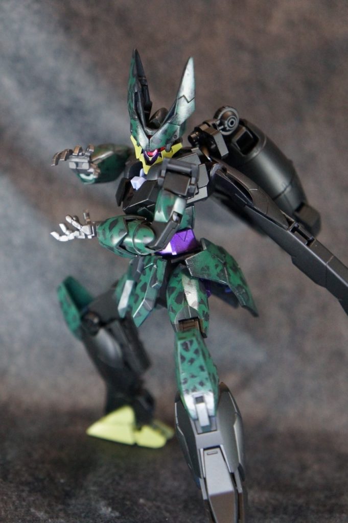 溜めた気は敵を倒すエネルギー波となる。