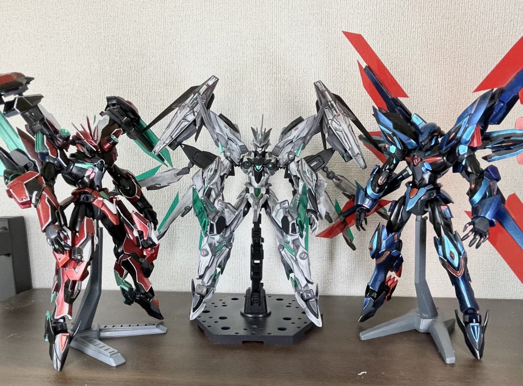 歴代専用機比較右側ギラーガアストラルtype-α+https://gumpla.jp/hg/707541左側ギラーガアストラルtype-βhttps://gumpla.jp/hg/699147