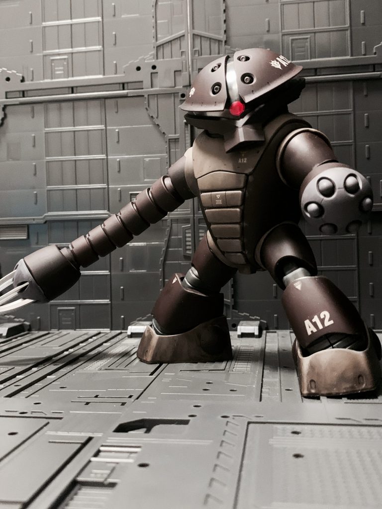 アイアンネイル。腕がとても伸びます。