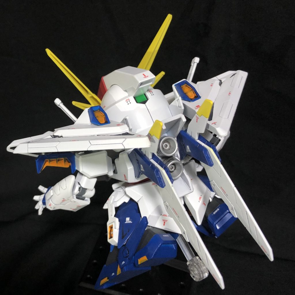 固定ポーズの写真しかないのですが…