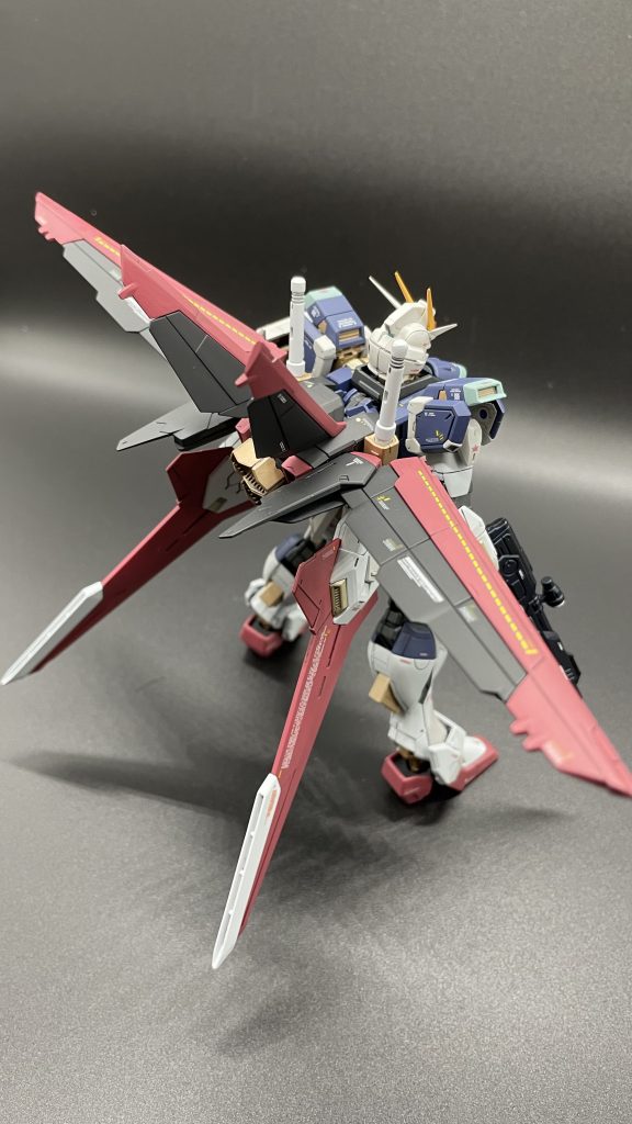 RGはパーツが細かい分、塗装の際のマスキングはあまり必要ないので、気力があれば製作してます(笑)