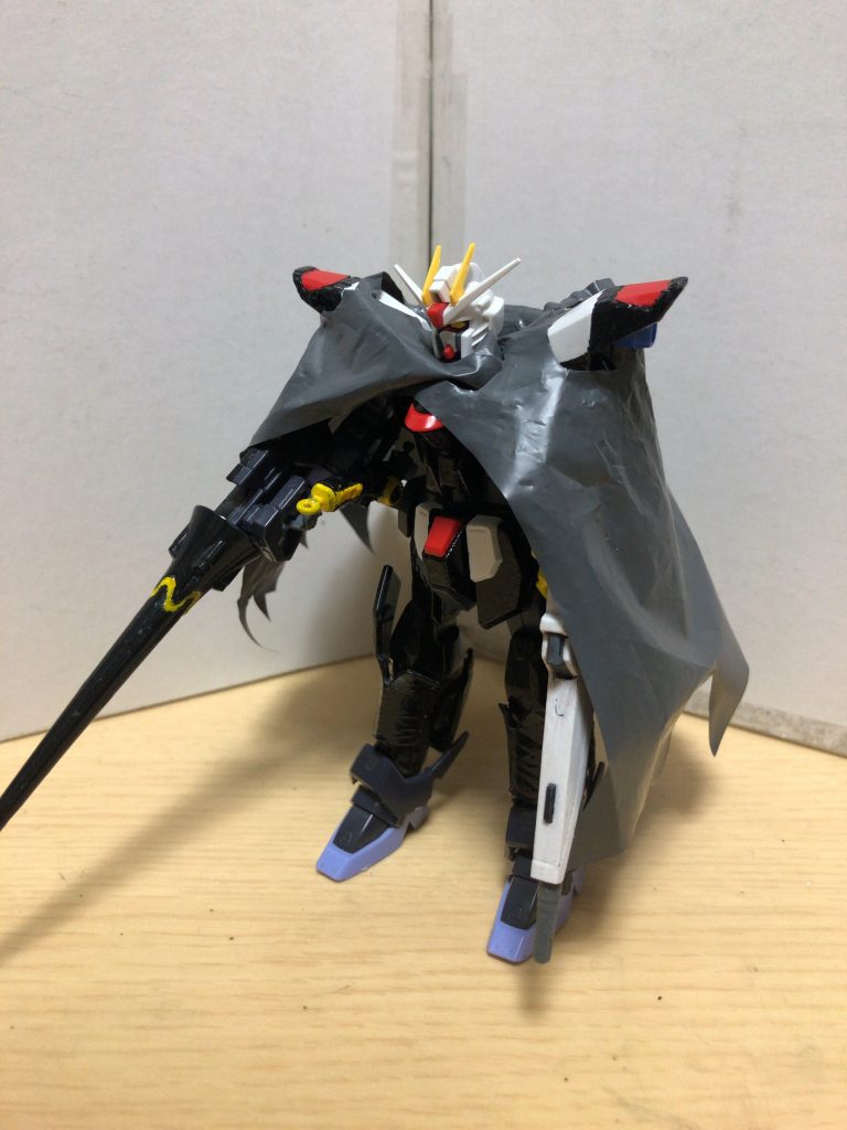 ミラージュマントミラージュコロイドの技術を付与したマント。装備時はステルス機能が使用可能。