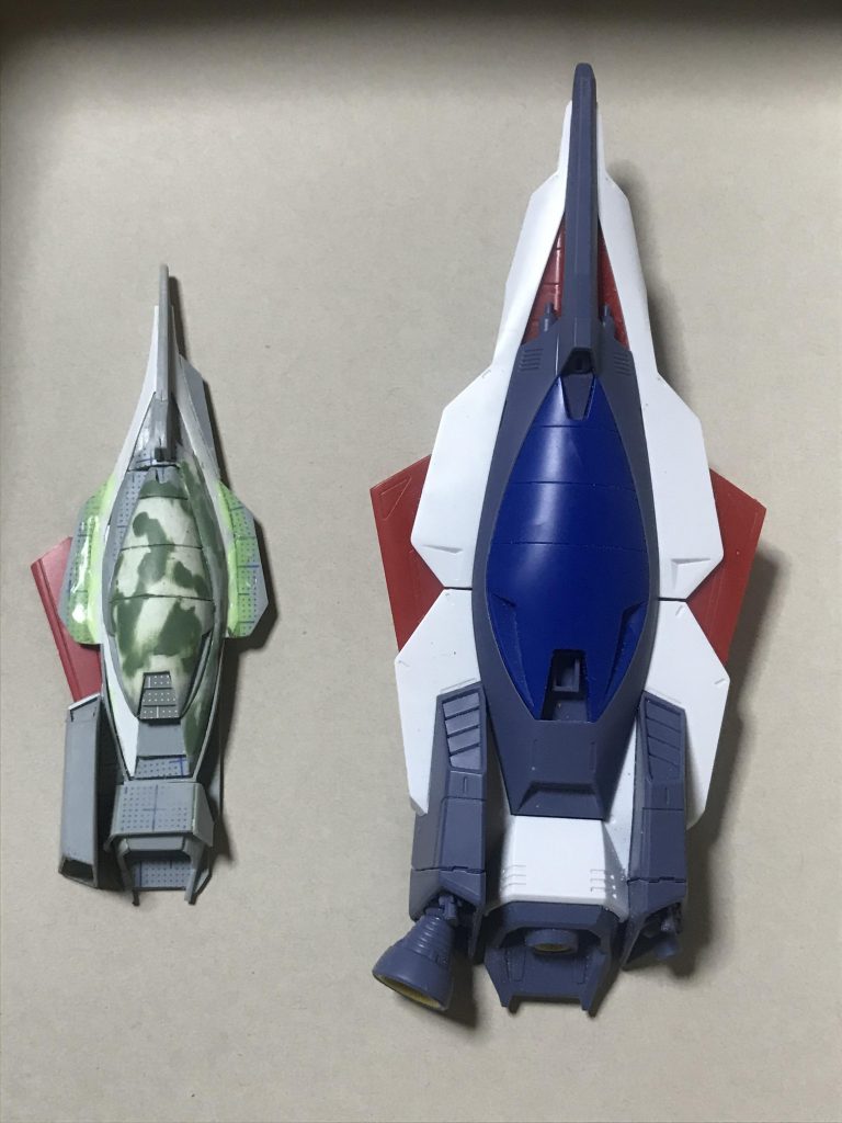 シールドも同様に、「HG セイバーガンダム」のシールドをベースにプラ板の積層で形を寄せていきます。