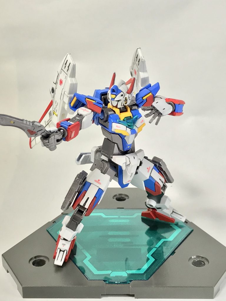 近接武器は腰に装備しているゴールデンメタルナイーブ(コールドメタルナイフ)