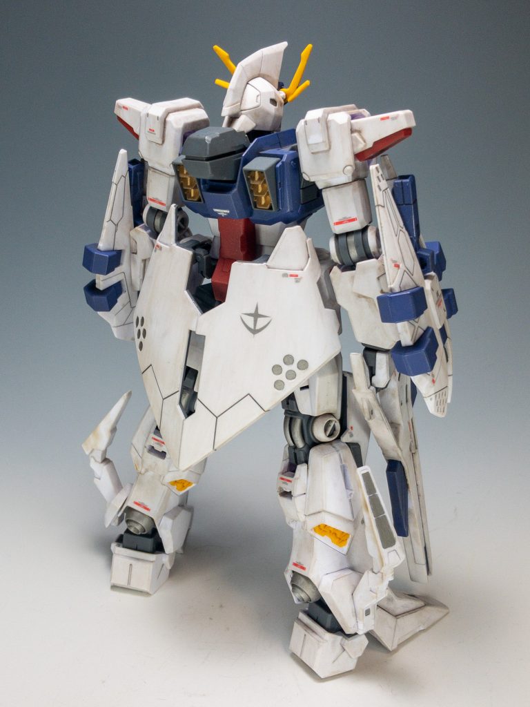 オデュッセウスリアビュー。リアスカートが特徴的です。