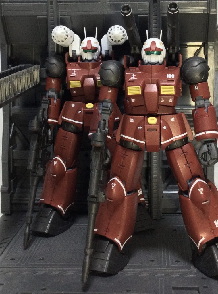 今回もオリジン版のガンダムデカールを2set使用しました。リアルタイプぽいラインの表現がドストライクです。ていうかデカール代だけでリバイブガンキャノン買えるやんけ…(笑)恐るべきバンダイの営業戦略テクノロジー…。