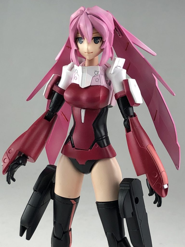 目は全部パテ埋めして　フレーム・ガールのデカール貼りました。(迅雷の目)