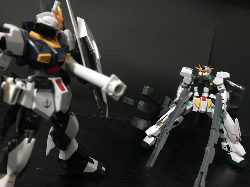 νsガンダム「こっちだ、こっちに行くとすぐ出口だ…じゃあ」　サバーニァー「まあ私を助けてくれた事お礼を言わせてもらおう」